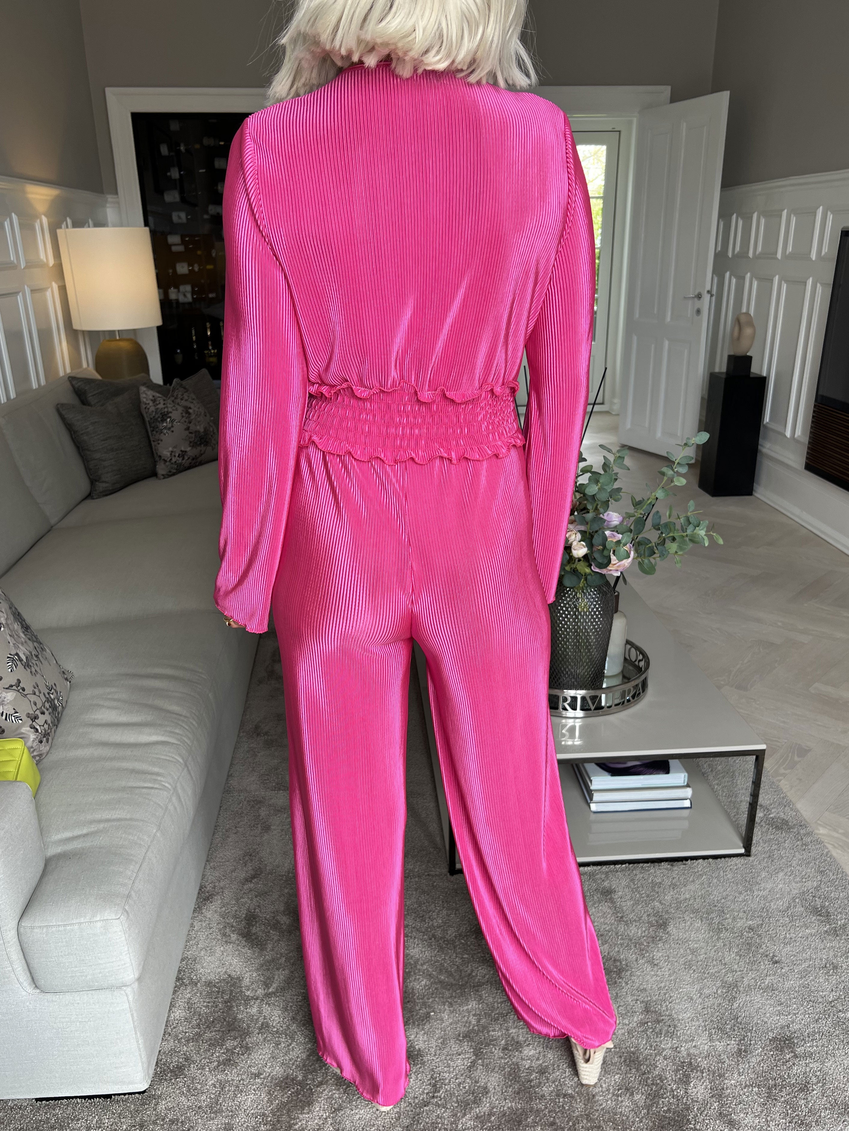 Capri - Plisseret buksedragt med elastik i taljen